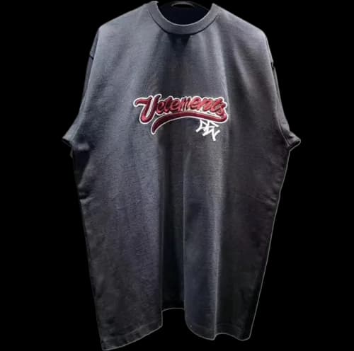 VETEMENTS EMBROIDERED TEE — T-Shirts from Taobao