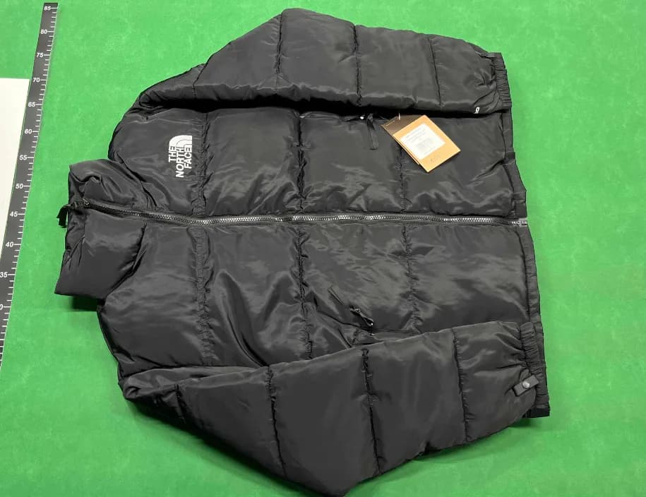 The North Face Budget 1996 Retro Nuptse 9 Colorways — product from Weidian, photo 2 of 3
