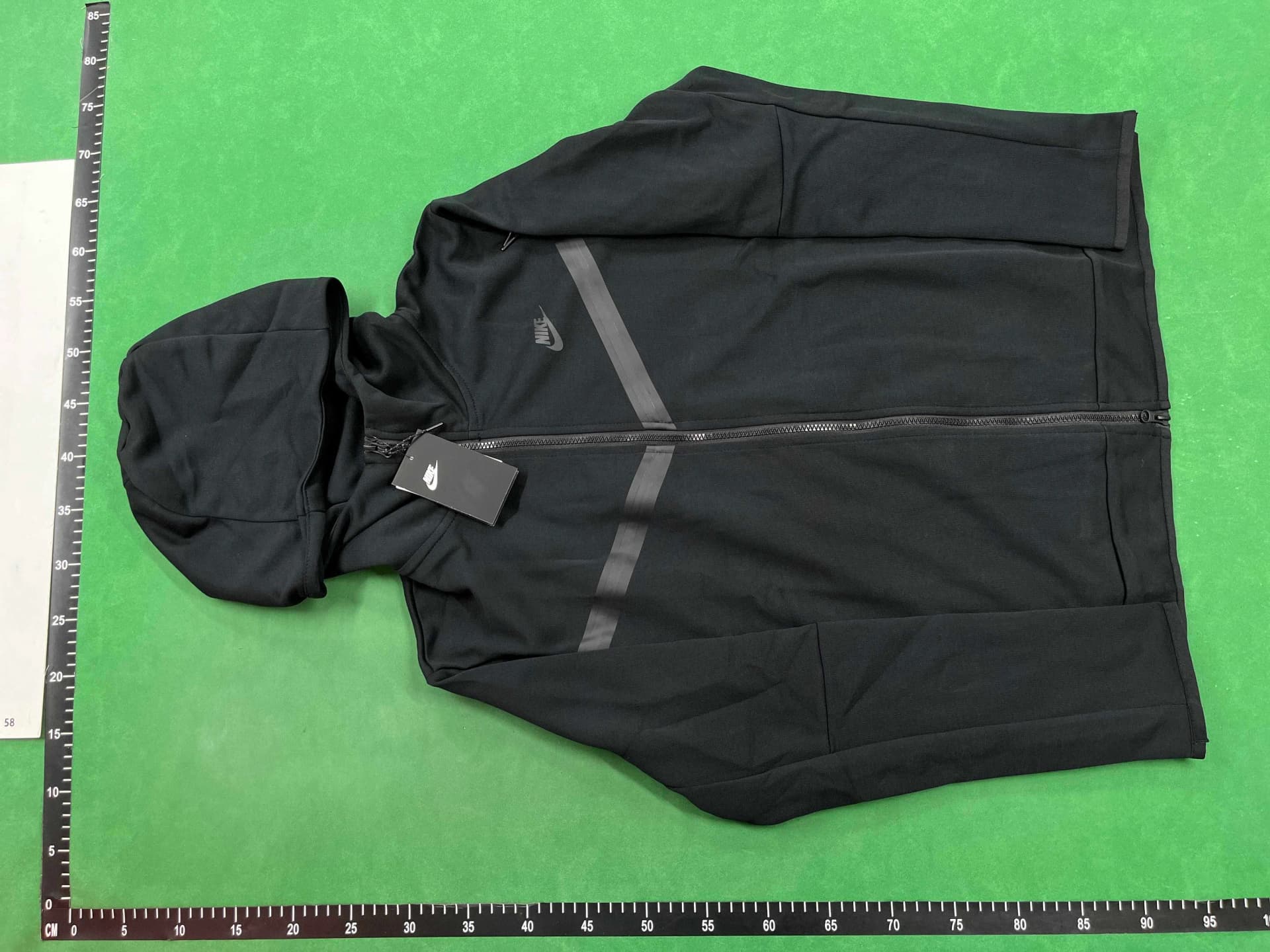 NIKE TECH TOP! — Zipper from Weidian, photo 3 of 3