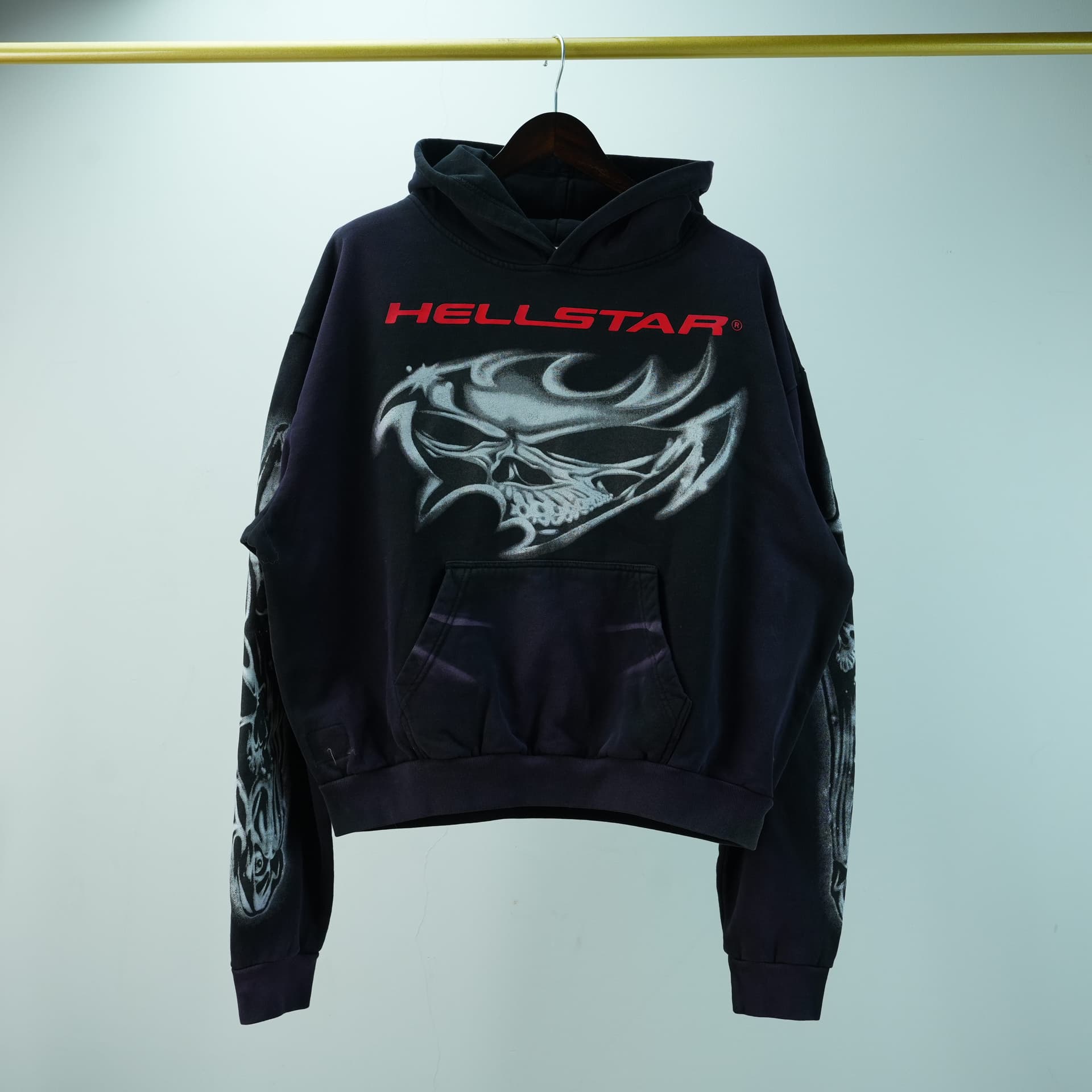 Hellstar Airbrushed Skull Black — Hoodies from Taobao