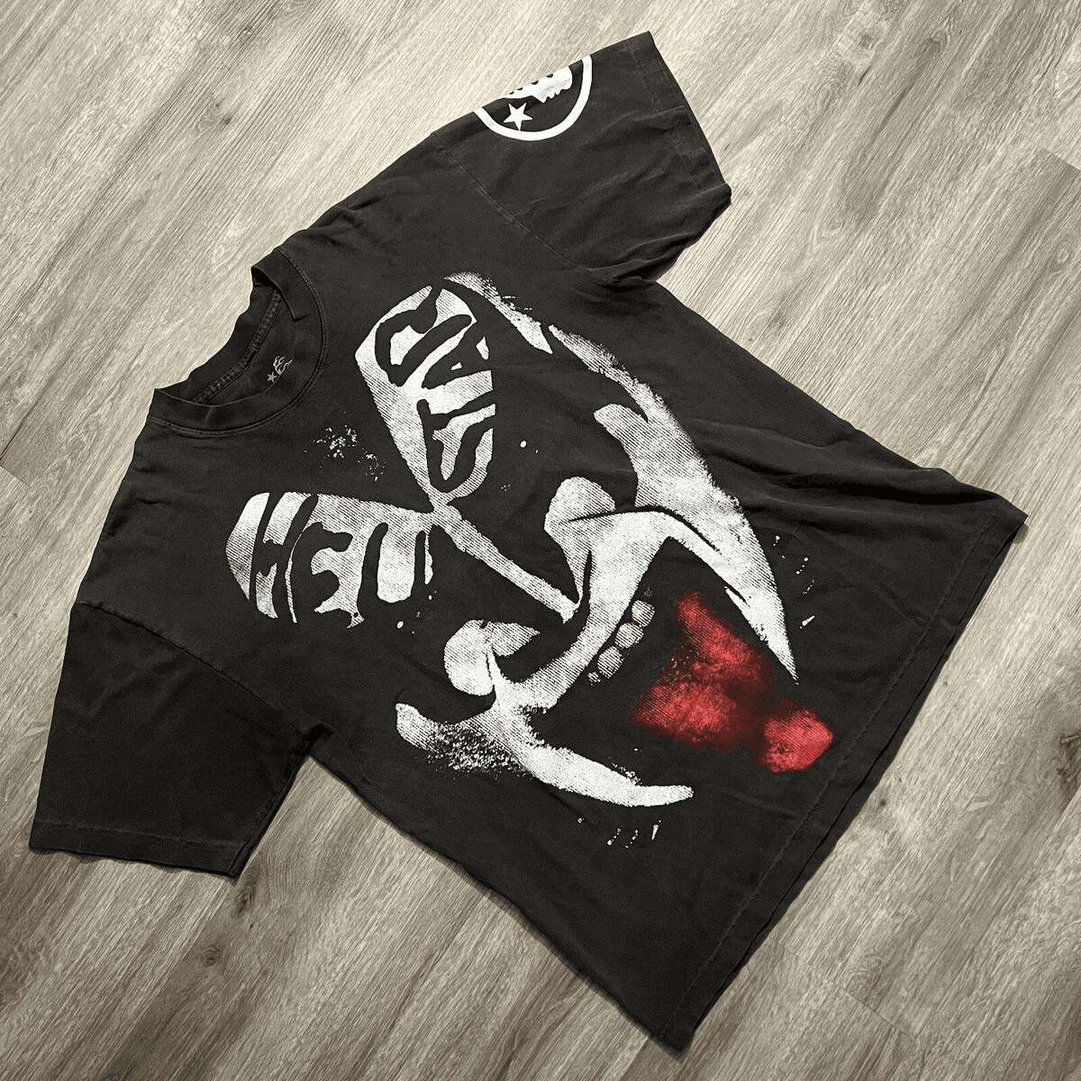 Hellstar Kiss T shirts — T-Shirts from Taobao