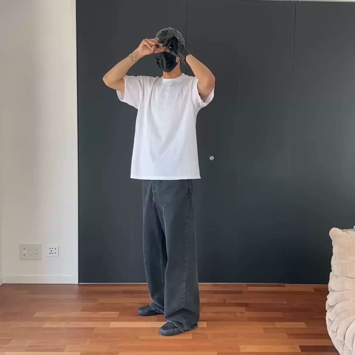 Independent kenijima baggy jeans wide leg distressed washed damaged black jeans dirtyfit from Taobao