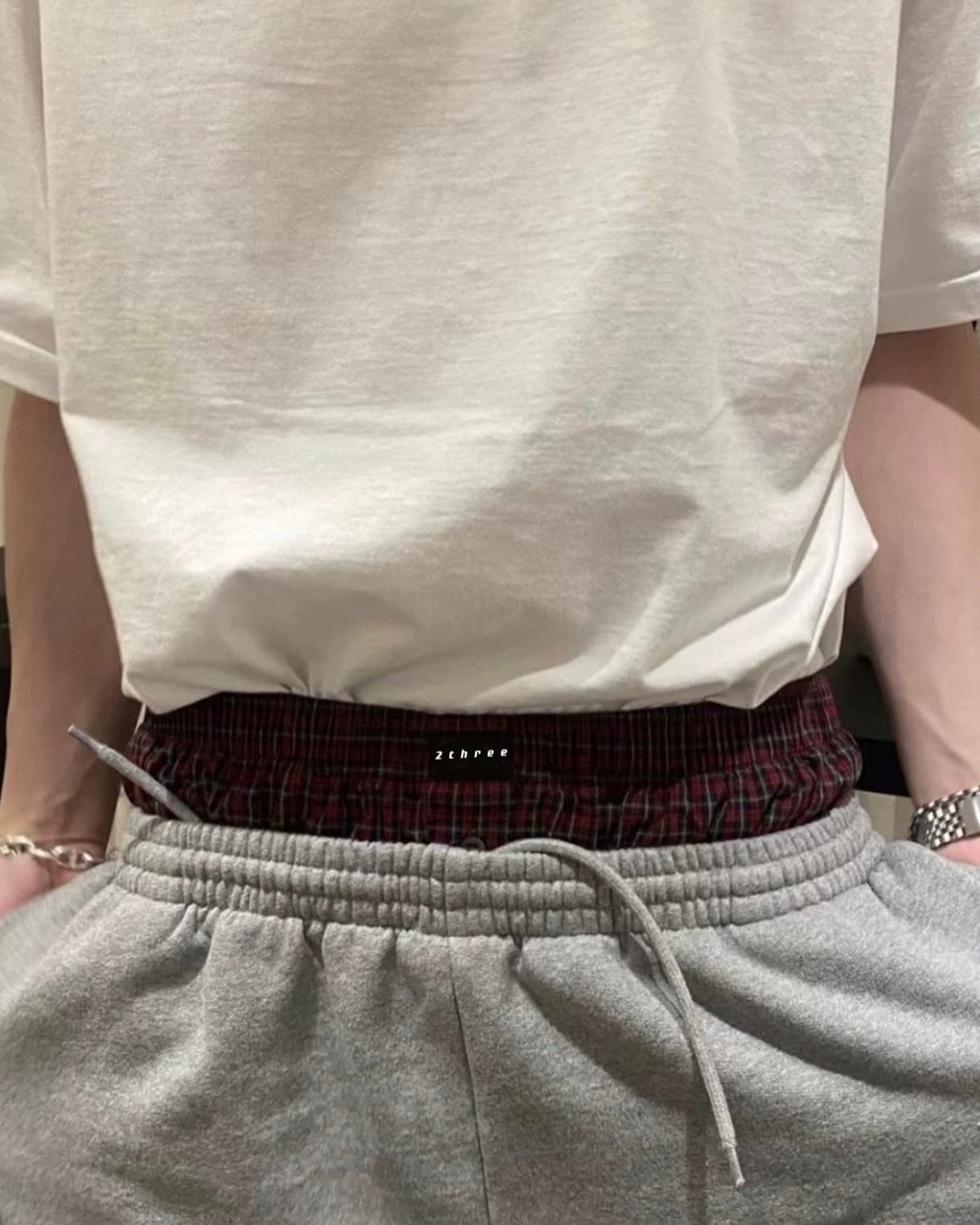 Balenciaga Sagging Sweatpants — product from Taobao, photo 2 of 2