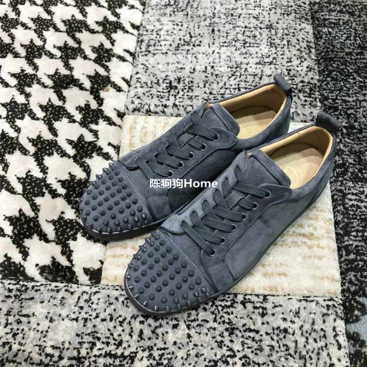 CLOUMANCE new gray suede four seasons suede rivet shoes from Taobao