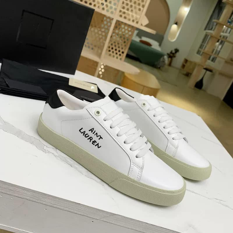 2023 casual new couple White simple all match flat fashionable classic embroidered ripped distressed canvas shoes from Taobao