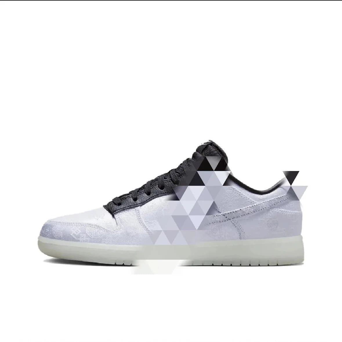 Nike SB Dunk Low white silk M — Shoes from Weidian