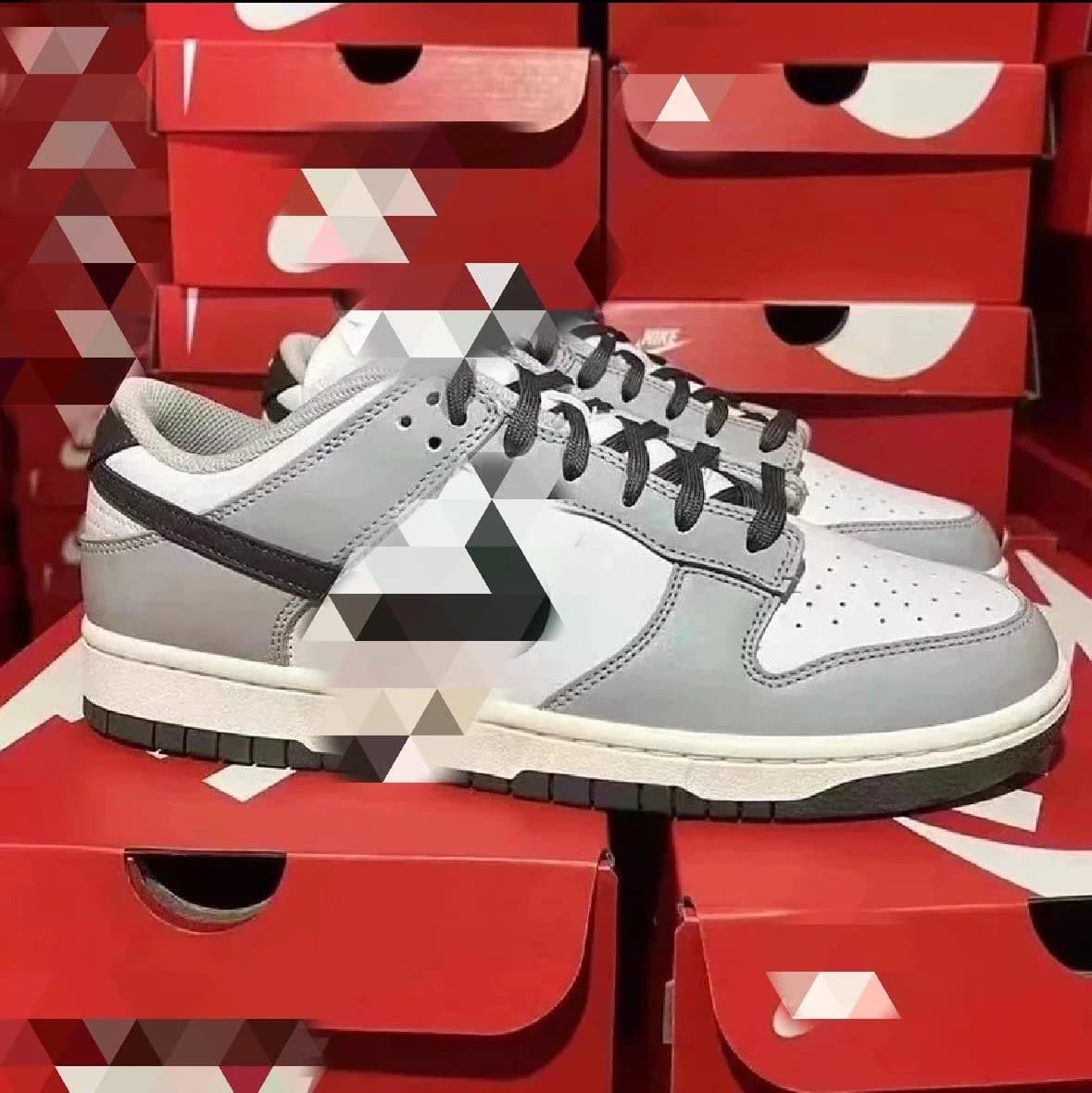 Nike SB Dunk Low new white soot M — Shoes from Weidian