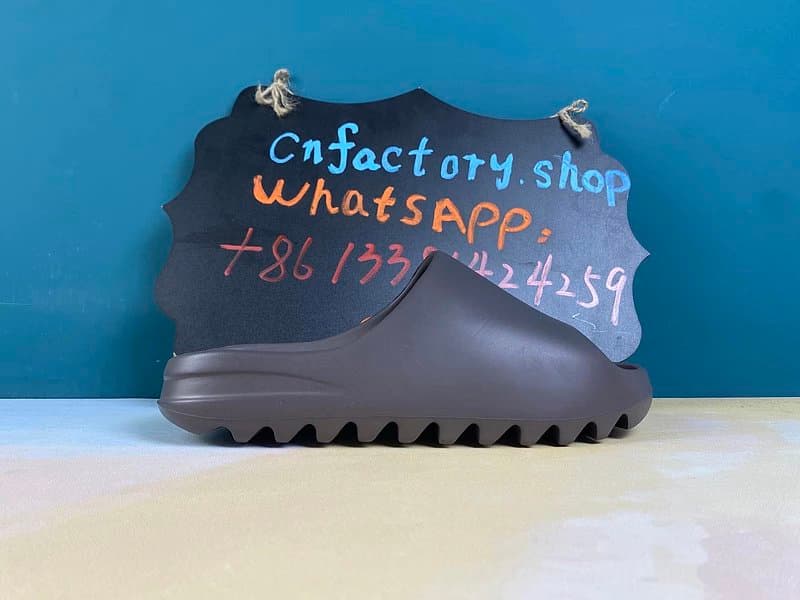 H15CN AD Yeezy Slide Soot | G55495 from Weidian