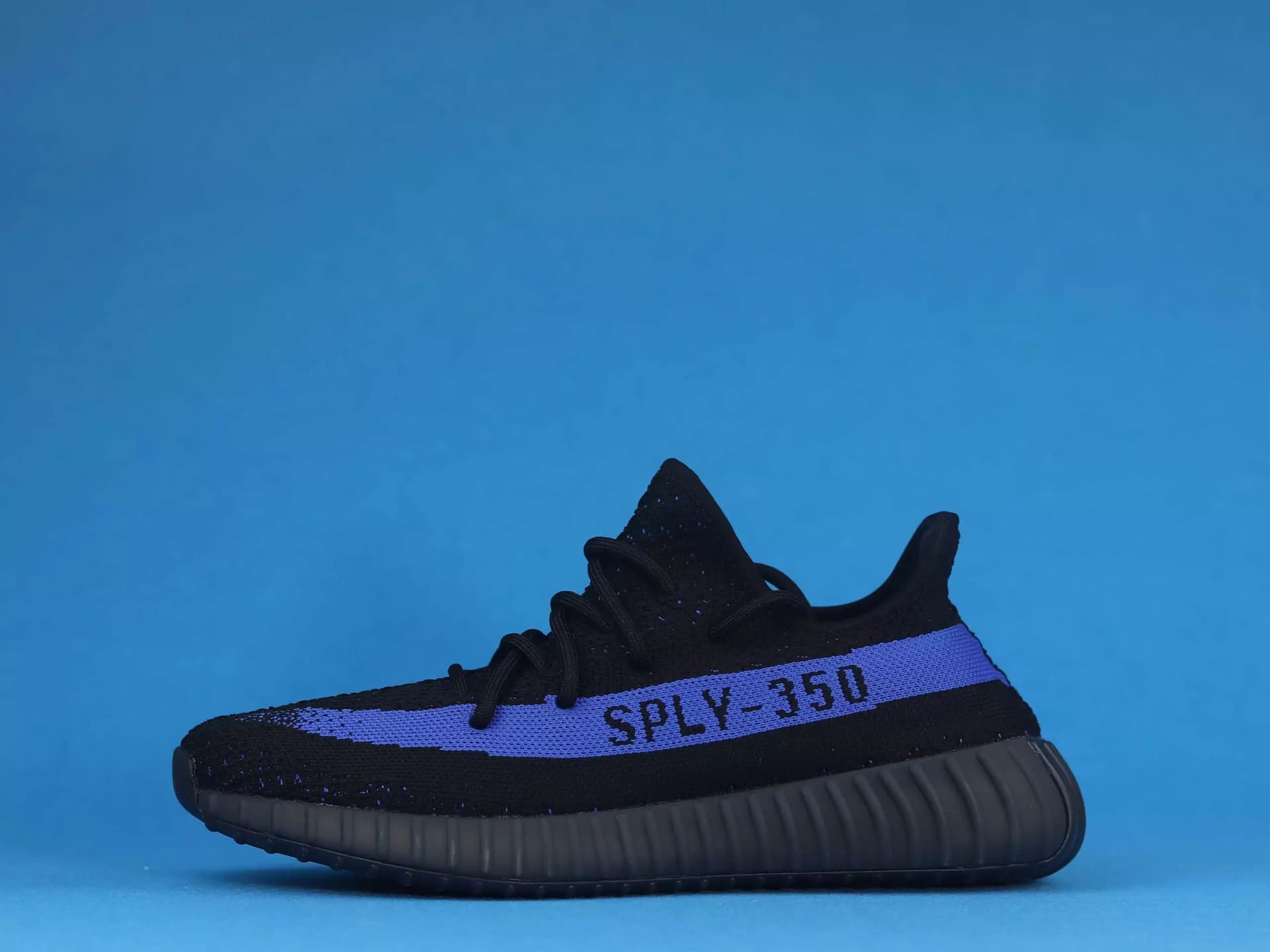 YEEZY 350 V2 — product from Weidian, photo 2 of 2