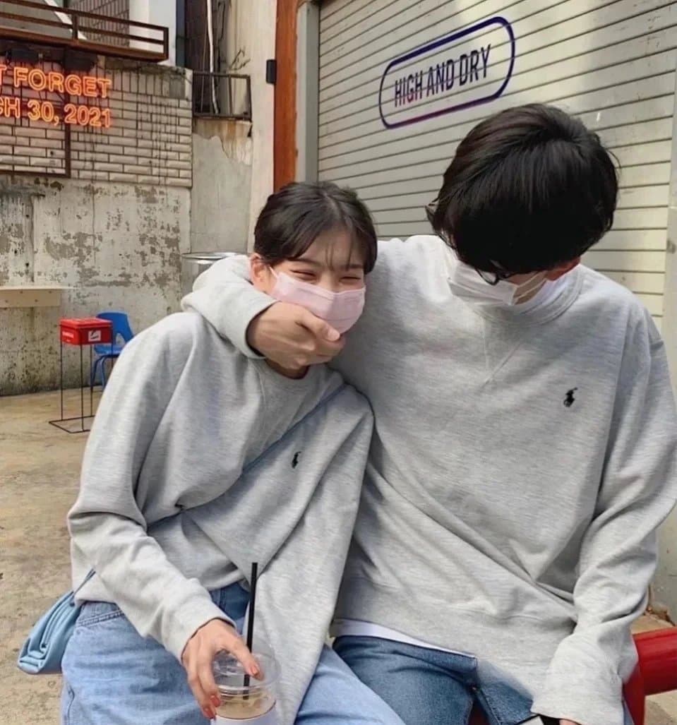 Crew Neck Sweatshirt from Weidian
