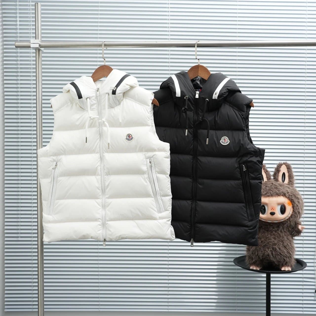 Moncler Down Vest — Shoes from Weidian