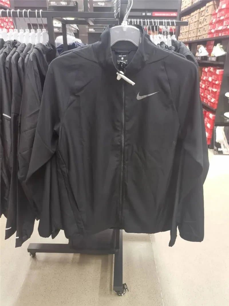 Nike Men's Training Jacket — Accessories from Weidian