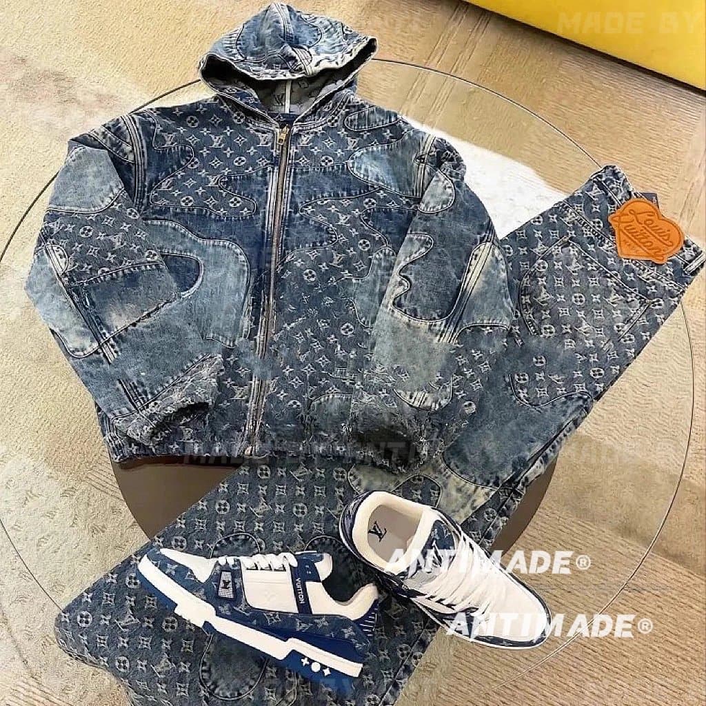 Super Heavy Nigo co branded washed and distressed floral print denim jacket hoodie for men and women couples casual jacket from Weidian