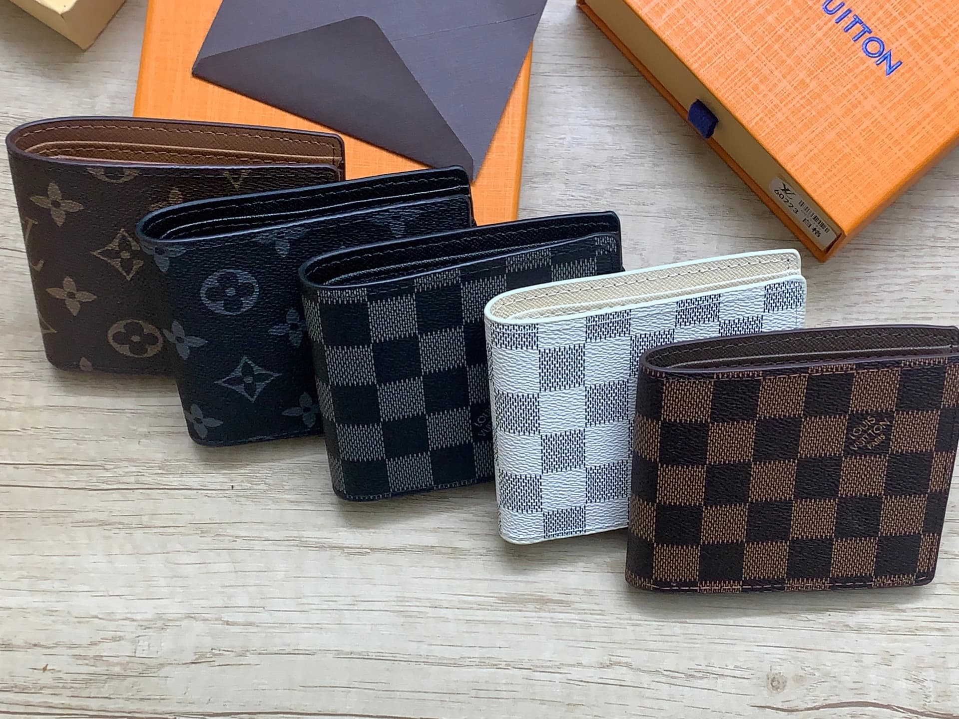 lv wallet — product from Weidian, photo 2 of 2