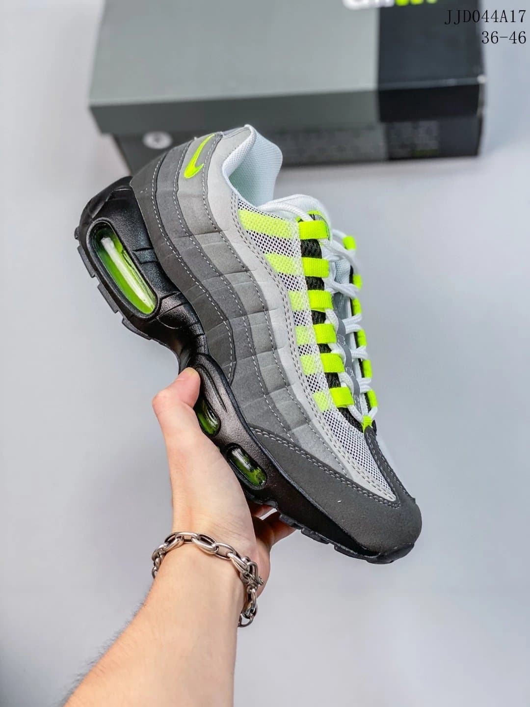 NK AIR MAX 95 from Weidian