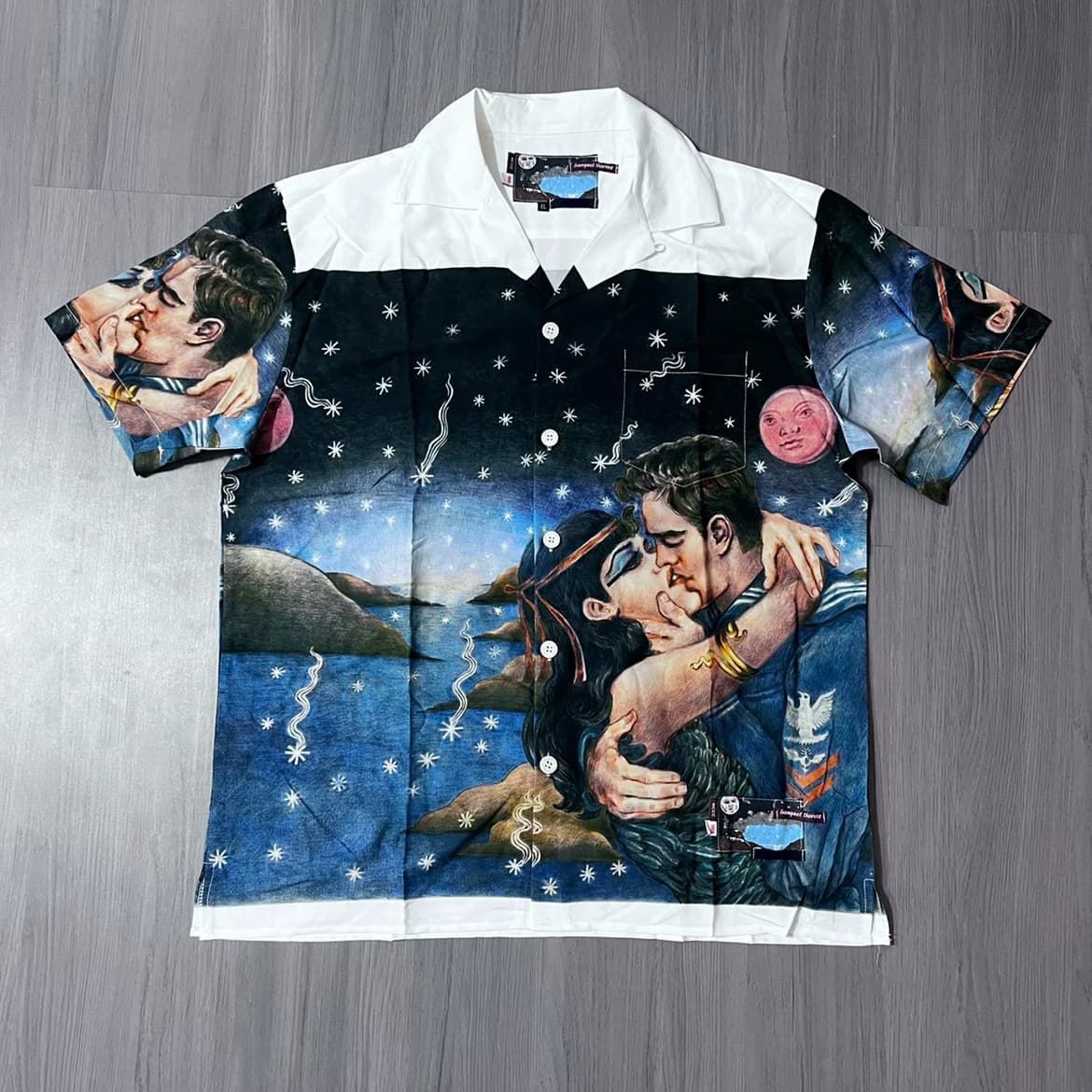 Welfare self production correct version impossible true love fruit feast kiss half sleeved shirt from Taobao