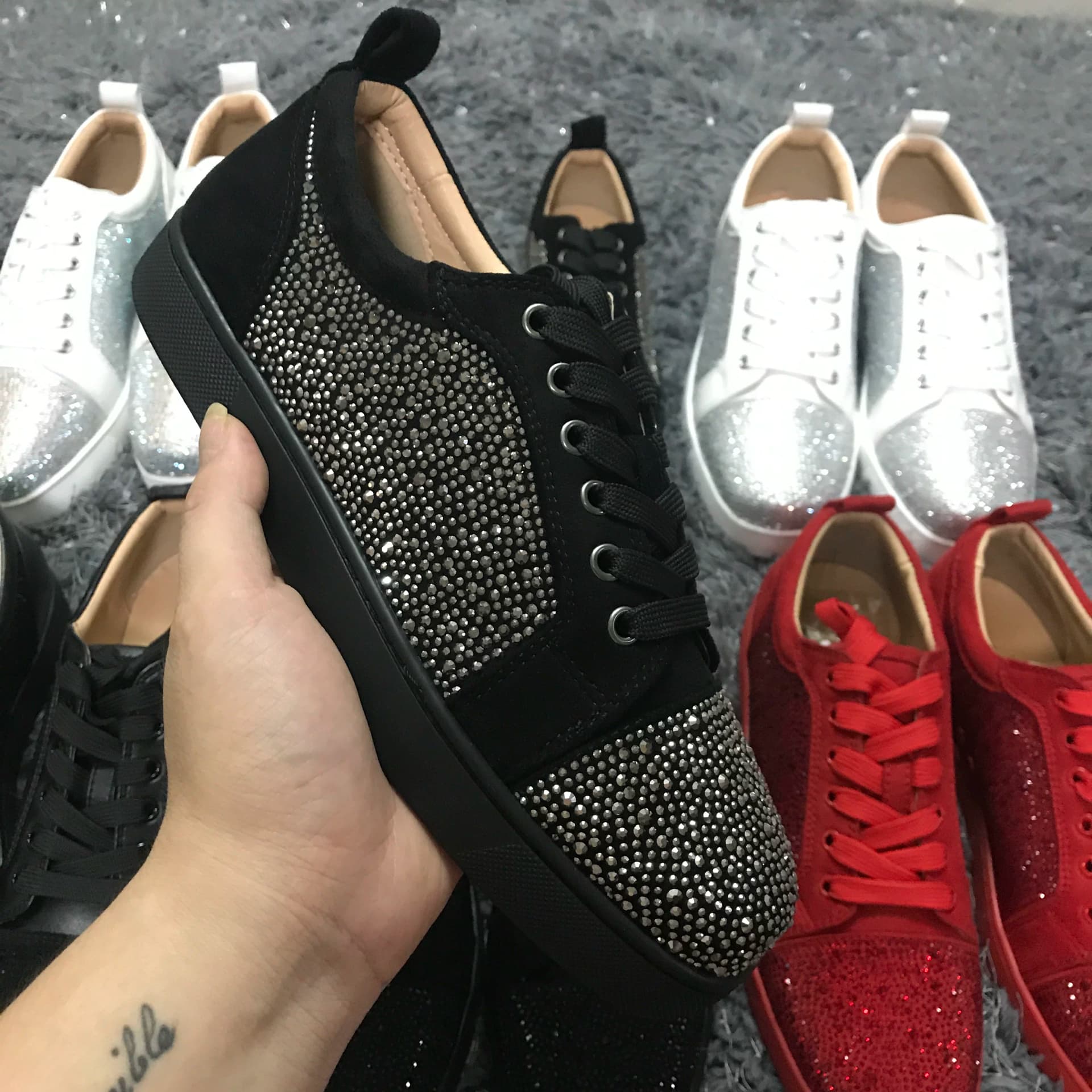 Primavera y otoño CL zapatos de hombre bajos de diamantes de imitación de cuero con cordones par cl de fondo rojo zapatos de skate de mujer from Taobao