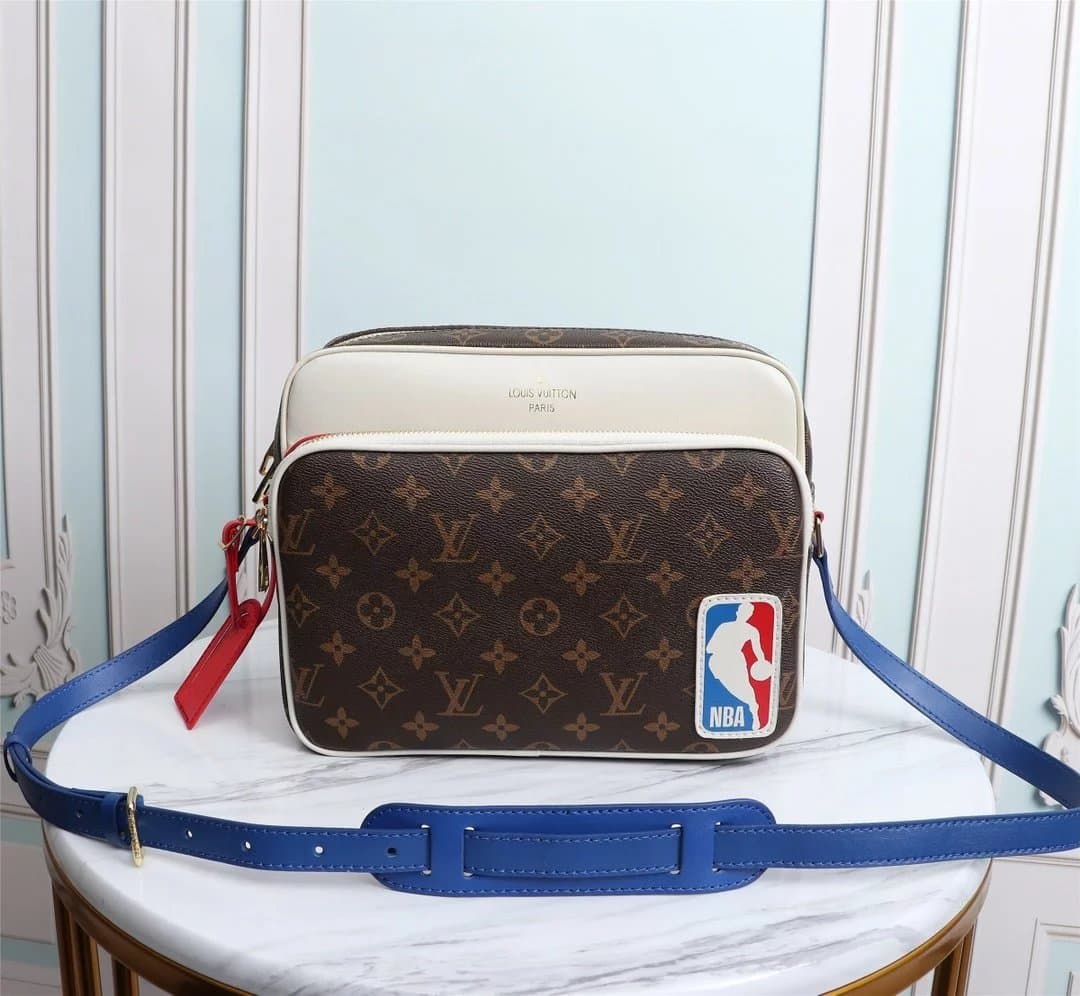 M45584 1M45584 2Please see the new link for details to order from Weidian