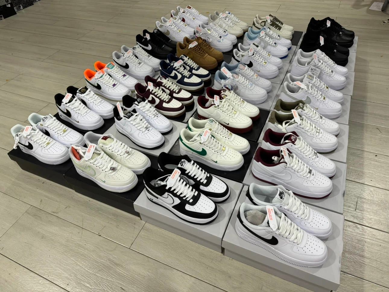 Pure white, pure black, matte, bright black, classic style, white wine, red, white, khaki, mung bean gray, panda, all match casual sports shoes from Weidian